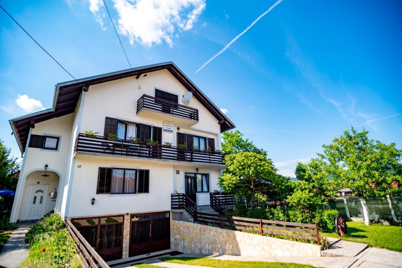 Apartments Fuma Otocac Exterior photo